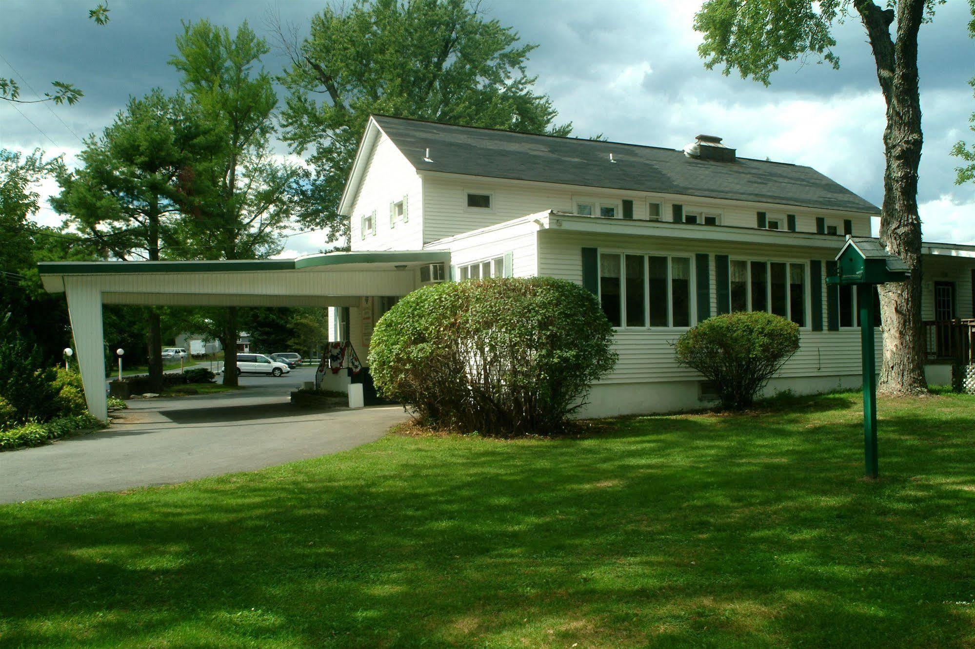 Chestnut Grove Family Resort Mount Pocono Eksteriør bilde