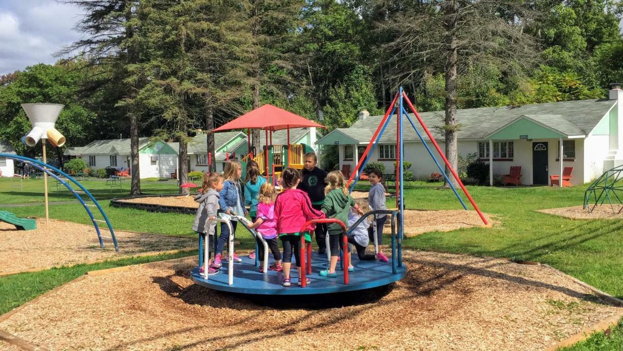 Chestnut Grove Family Resort Mount Pocono Eksteriør bilde